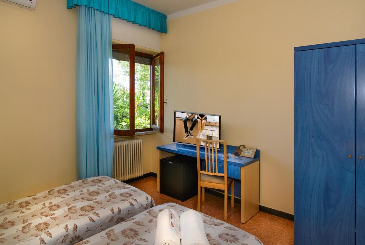 Hotel Storyville Business & Holiday Чинкуале Экстерьер фото