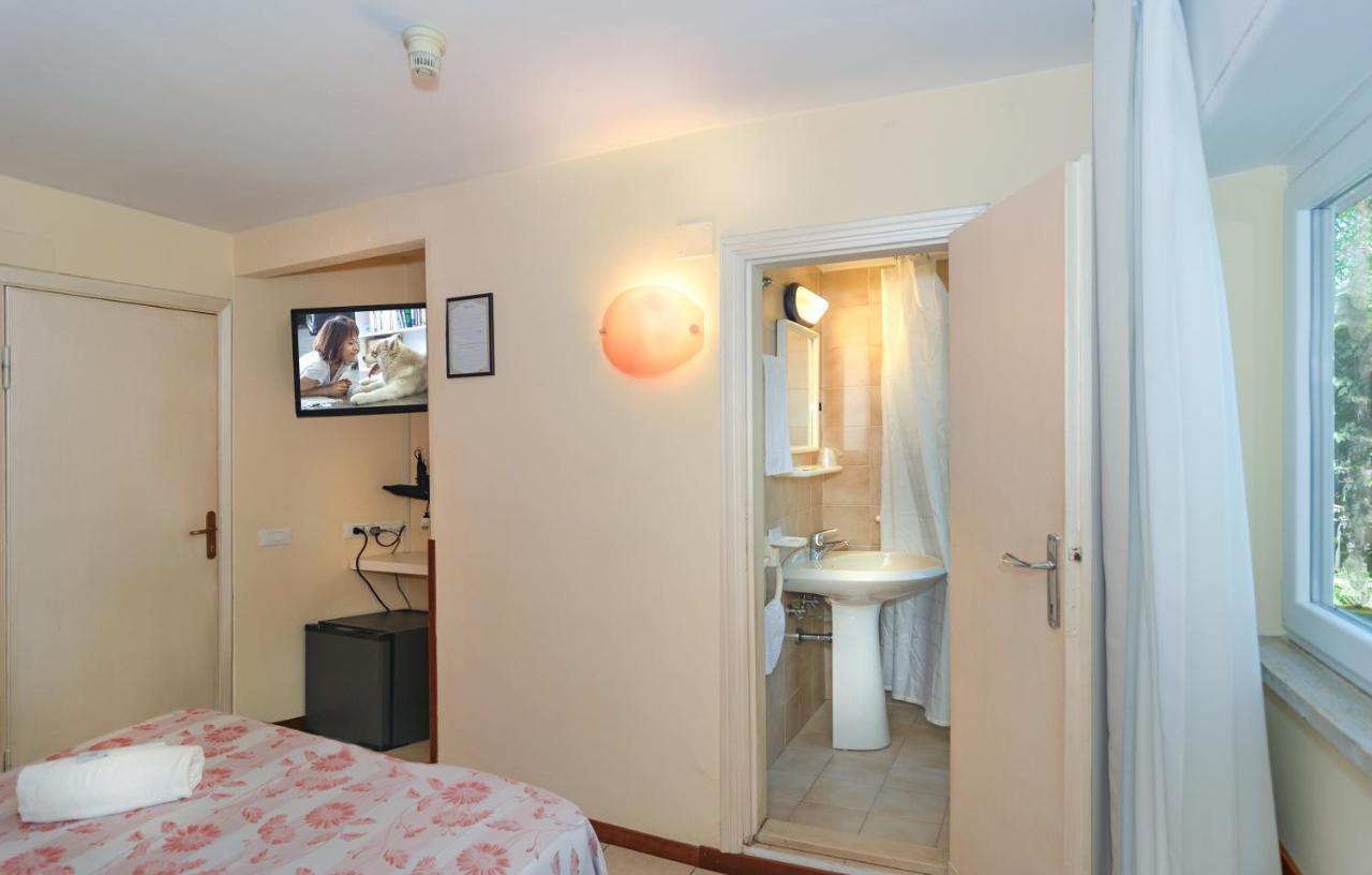 Hotel Storyville Business & Holiday Чинкуале Экстерьер фото
